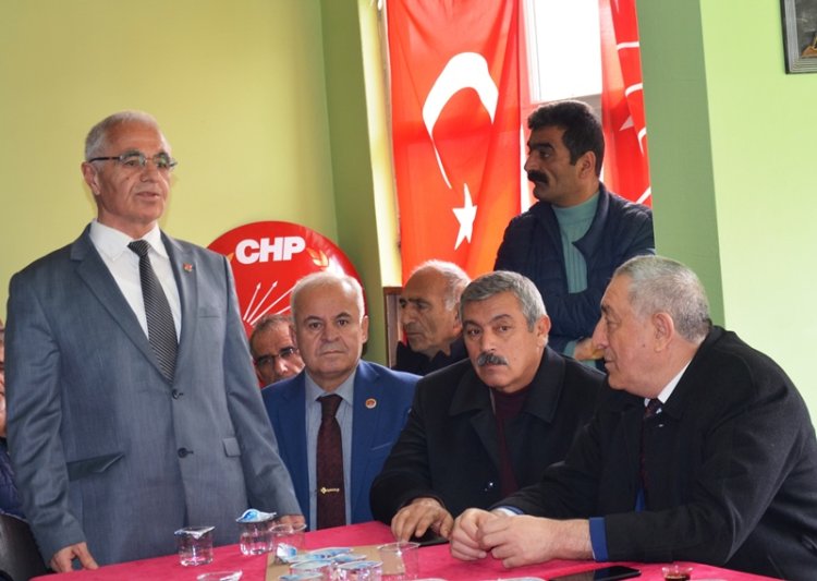 CHP Yunak’ta Turoğlu, Akşehir’de Köksal’ı belediye başkan adayı olarak açıkladı