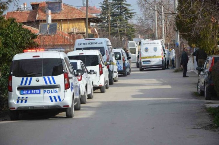 Yalnız yaşayan adam evinde  satırla öldürülmüş halde bulundu