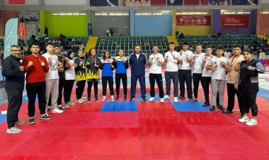 OKUL SPORLARI KICKBOKS GENÇLER A-B KIZ-ERKEK GRUP MÜSABAKALARINDA MADALYA YAĞMURU