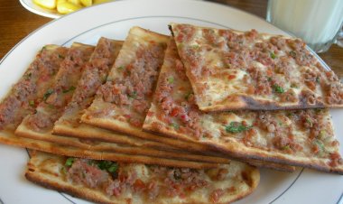 Konya'da tek etliekmek 200 TL mi oluyor?