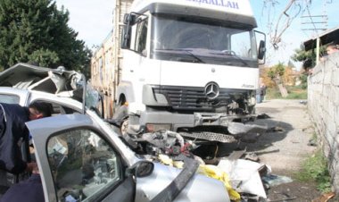 HATAYDA TRAFİK KAZASI 6 ÖLÜ !