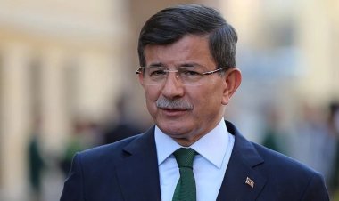 Davutoğlu: Parti değiştirmek haşa din, inanç değiştirmek değildir