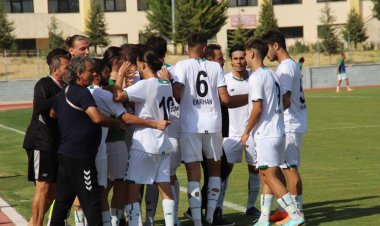 1922 Konya 6 puanlık virajda