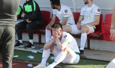 Süper Lig şampiyonluğu yaşayan Bursaspor TFF 3. Lig'e düştü