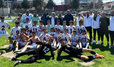 SELÇUKLU BELEDİYESPOR U16 TAKIMI 2. KADEMEYE YÜKSELDİ