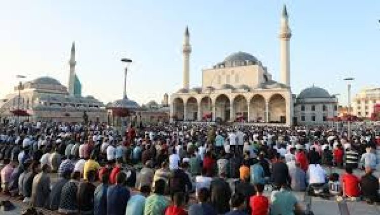 Konya'da bayram namazı 06.52'de kılınacak!