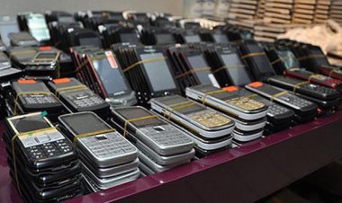 Konya’daki operasyonda 500 bin TL'lik  kaçak cep telefonu ele geçirildi