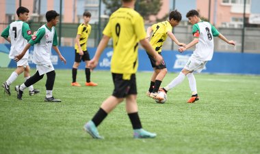 SELÇUKLU BELEDİYESİ ORTAOKULLAR  ARASI FUTBOL TURNUVASI BAŞLADI