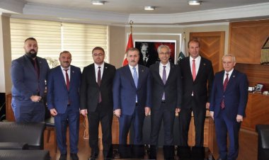 DESTİCİ, BAŞKAN AKPINAR'I ZİYARET ETTİ