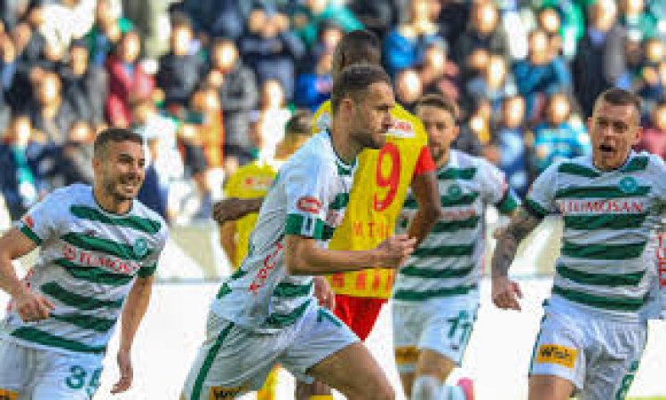 Zorlu lig mücadelesinde  karşılıklı  goller vardı KONYASPOR  PUANINI 41 yaptı