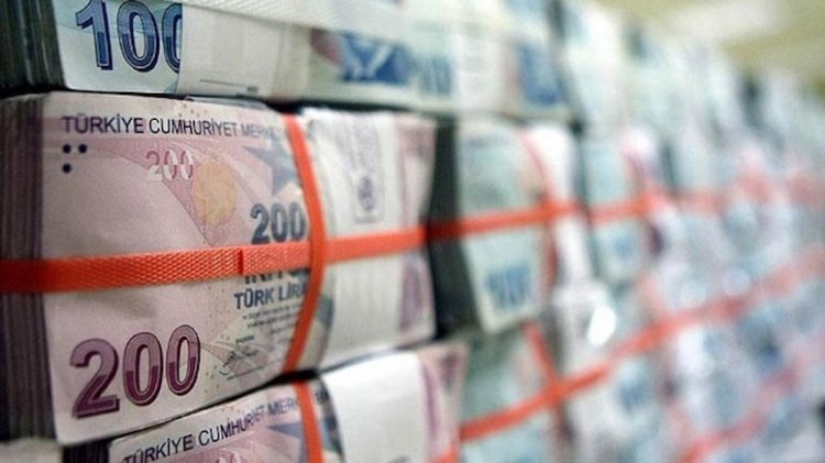 Hazine bugün 23,7 milyar lira borçlandı