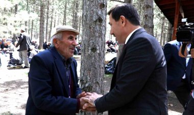 Karataylı emekliler piknikte buluştu