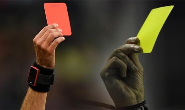 Süper Lig'de hakemler 1591 sarı, 76 kırmızı kart çıkardı