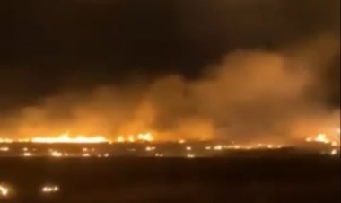 Konya’da arpa ekili arazi alev alev yandı