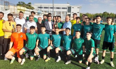 KARATAY BELEDİYESPOR ŞAMPİYONLUK KUPASINI ALDI!