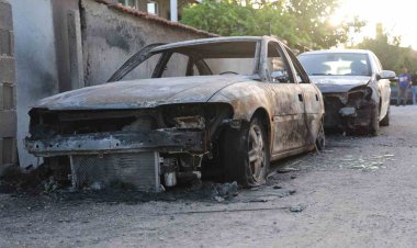 2 OTOMOBİL KUNDAKLANDI