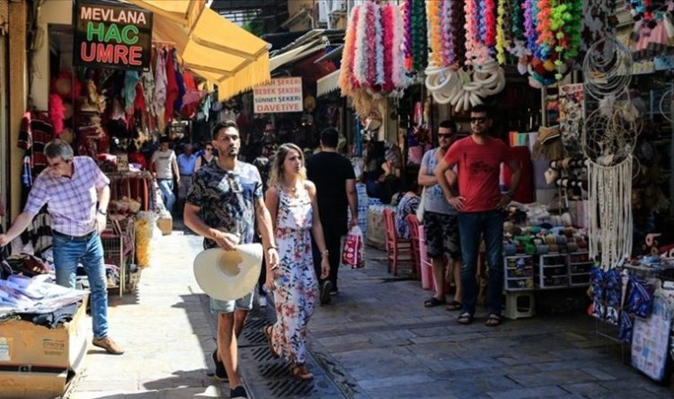 Kemeraltı Esnafı Bayramdan Umduğunu Bulamadı: “Son 25 Yılın En Kötü Dönemi”