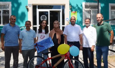 Mekpan Panel, LGS’ de başarılı öğrencileri ödüllendirdi