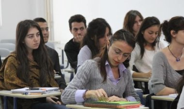 Gençlik bırakıyor!