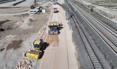 Altay banliyö hattında çalışmaların  yoğun şekilde sürdüğünü açıkladı