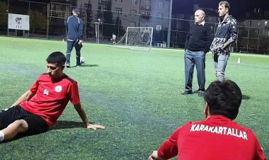 Merkez ve ilçe tüm amatör spor kulüplerimiz davetlidir…  TFF BÖLGE KARMA MİLLİ TAKIM FUTBOLCU SEÇMELERİ