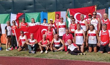 Yaşar Dadak madalyaları topladı!