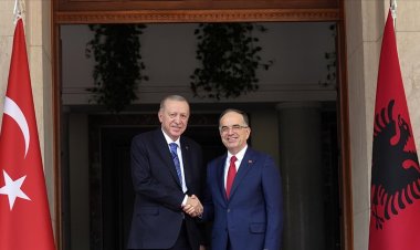 Cumhurbaşkanı Erdoğan, Arnavutluk  Cumhurbaşkanı Begay ile bir araya geldi