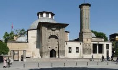 İnce Minareli Medrese, eski ihtişamına kavuşacak