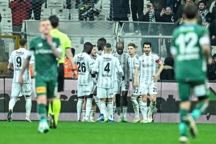 Bir tarafta Anadolu, diğer tarafta İstanbul kartalı KARTALLARIN DANSI !