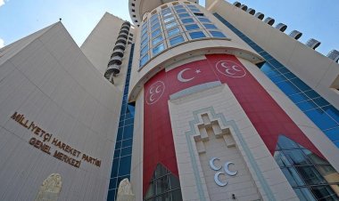 MHP'de 3 milletvekilinin istifası kabul edildi