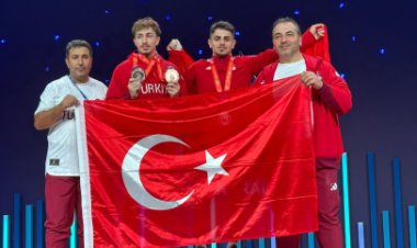 Dünya Halter Şampiyonası'nda 3 madalya