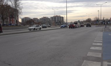 Harçlığını çıkarmak için taksicilik yapan  öğrenci bıçaklanarak öldürüldü