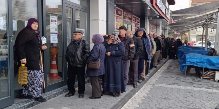 Konya'da ucuz yağ kuyruğu!