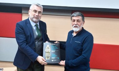 “İsrail atalarının yaşamadığı Yerde kendine tarih arıyor”