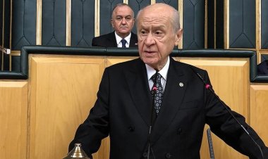 DEVLET BAHÇELİ  HASTANEDE