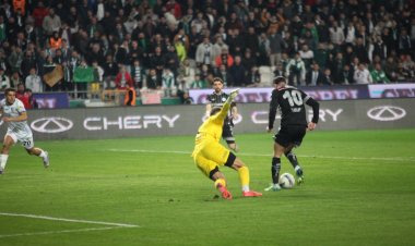 KONYASPOR’DA 5 FUTBOLCU KART SINIRINDA