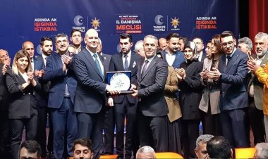 CHP'de toplu istifa!