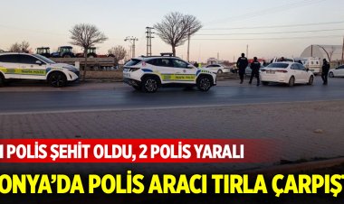 Konya’da polis aracı tırla çarpıştı