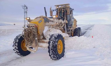 Başkan Altay: "31 ilçede yolları açık tutmak için teyakkuz halindeyiz"