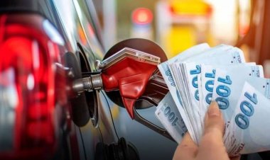 İndirim sevinci kısa sürdü!  Akaryakıta dev zam göründü