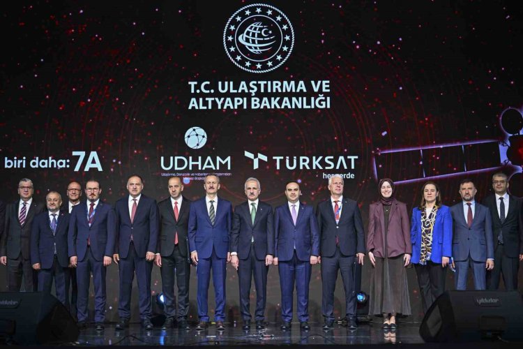 İmzalar TÜRKSAT 7A için atıldı