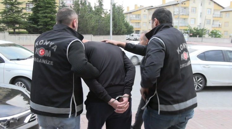 Polisten organize suç örgütüne yönelik dev operasyon