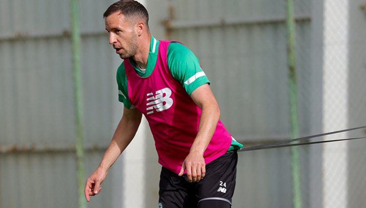 Transferde öncelik sağ bek
