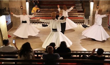 800 yıllık sessizlikte sema yankılanıyor