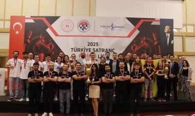 Konya İçin Gurur Günü:  Yıldız Satranç Süper Lig’inde