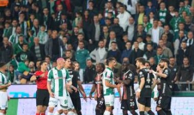 Kartalın gollerini Ndao, Alexic, Antuano attı  KARTALDA LİDERLİK KEYFİ 3-0