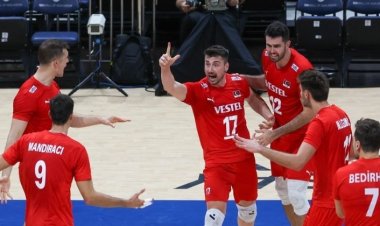 A Milli Erkek Voleybol Takımı, Hollanda’yı 3-1 yenerek tarihinde ilk kez çeyrek finale yükseldi