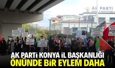 AK Parti Konya İl Başkanlığı önünde bir eylem daha!