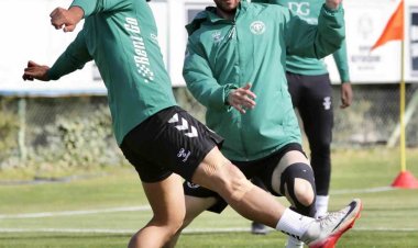 Konyaspor, Beşiktaş maçı hazırlıklarına başladı