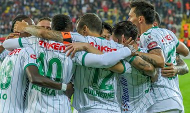 Konyaspor 4 golle turladı!